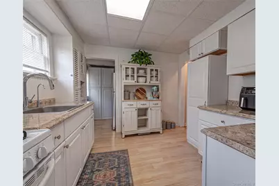 21 Bay 3rd Street, Islip, NY 11751 - Photo 7