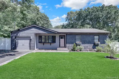 473 Long Island Avenue, Medford, NY 11763 - Photo 23