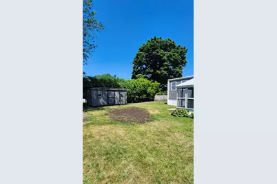 60 Valley Forge, Bohemia, NY 11716 - Photo 17