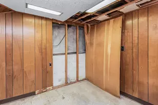 1863 Williamsbridge Rd, Bronx, NY 10461 - Photo 17