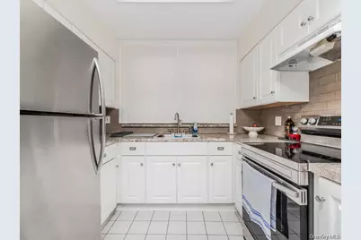 1863 Williamsbridge Road, Bronx, NY 10461 - Photo 13