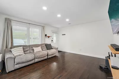 849 Warren Avenue, Thornwood, NY 10594 - Photo 7