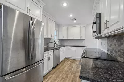 849 Warren Avenue, Thornwood, NY 10594 - Photo 17