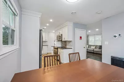 849 Warren Avenue, Thornwood, NY 10594 - Photo 11