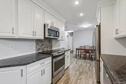 849 Warren Avenue, Thornwood, NY 10594 - Photo 15