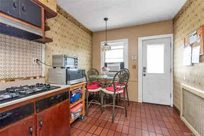 1639 Empire Street, Elmont, NY 11003 - Photo 7