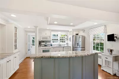 3 Carnegie Avenue, Cold Spring Harbor, NY 11724 - Photo 11