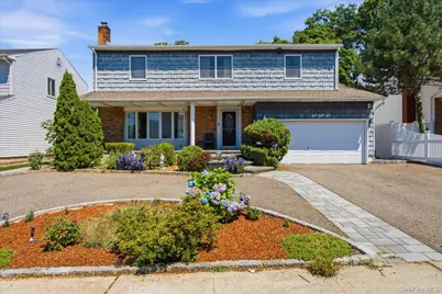 156 Lea Ann Terrace, Wantagh, NY 11793 - Photo 1