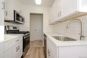 99 Randall Ave, Freeport, NY 11520 - Photo 9