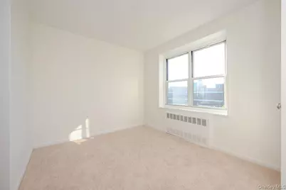 99 Randall Avenue #4-L, Freeport, NY 11520 - Photo 7