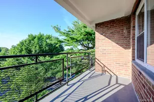 99 Randall Ave, Freeport, NY 11520 - Photo 15