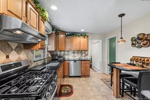 1047 Cornwell Ave, Baldwin, NY 11510 - Photo 11