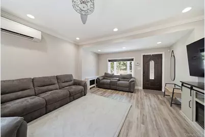 6424 Pleasantview Street, Middle Village, NY 11379 - Photo 3