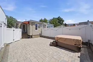 64-24 Pleasantview St, Middle Village, NY 11379 - Photo 15