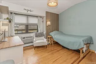 61-17 231st St, Oakland Gardens, NY 11364 - Photo 27