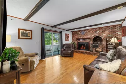 11 Carnelli Court, Poughkeepsie, NY 12603 - Photo 7