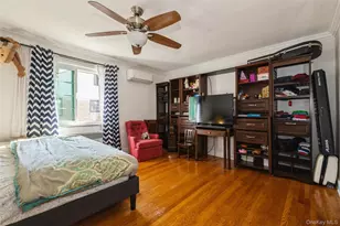 82-27 Utopia Pkwy, Jamaica, NY 11432 - Photo 11