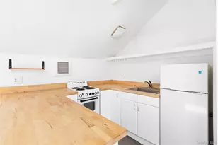 128 S Country Rd, Bellport, NY 11713 - Photo 5