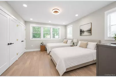 76-37 Vleigh Place, Kew Gardens, NY 11367 - Photo 11