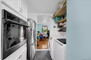 2066 Cicero Ave, Bronx, NY 10473 - Photo 27