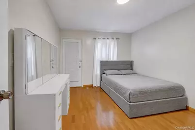 2066 Cicero Avenue, Bronx, NY 10473 - Photo 9