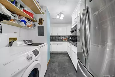 2066 Cicero Avenue, Bronx, NY 10473 - Photo 25