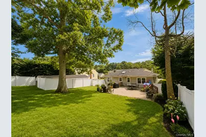 56 Homeland Drive, Huntington, NY 11743 - Photo 13