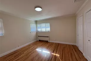 11 Webb Hill Rd, Great Neck, NY 11020 - Photo 7