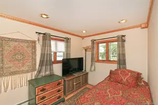 18 Wheelbarrow Ln, Wantagh, NY 11793 - Photo 7