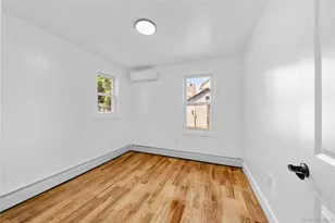114-22 212th St, Cambria Heights, NY 11411 - Photo 17