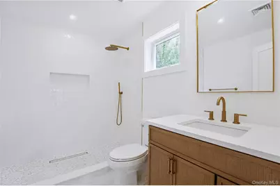 45 Glade Lane, Levittown, NY 11756 - Photo 27