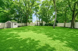 31 Sarah Dr, Lake Grove, NY 11755 - Photo 35