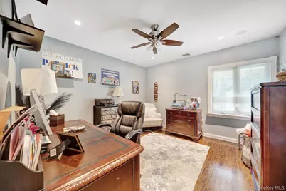 36 Combes Drive, Manhasset, NY 11030 - Photo 25