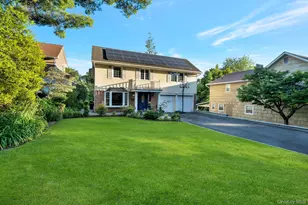 36 Combes Dr, Manhasset, NY 11030 - Photo 3