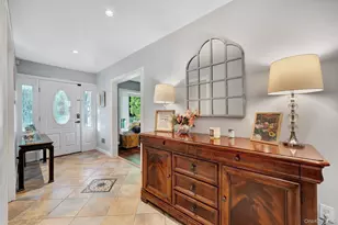 36 Combes Dr, Manhasset, NY 11030 - Photo 7