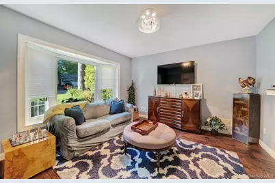 36 Combes Drive, Manhasset, NY 11030 - Photo 5