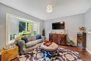 36 Combes Dr, Manhasset, NY 11030 - Photo 5