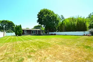 190 Pine Neck Ave, Patchogue, NY 11772 - Photo 17