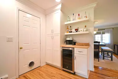 190 Pine Neck Avenue, Patchogue, NY 11772 - Photo 5