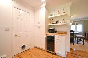 190 Pine Neck Ave, Patchogue, NY 11772 - Photo 5