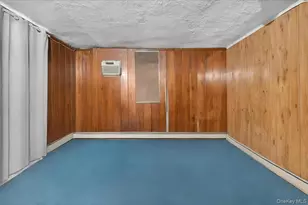 3236 Fish Ave, Bronx, NY 10469 - Photo 5