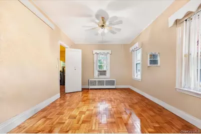 3236 Fish Avenue, Bronx, NY 10469 - Photo 13