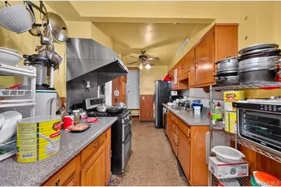 3236 Fish Avenue, Bronx, NY 10469 - Photo 21