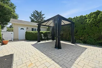 672 Westbury Avenue, Westbury, NY 11590 - Photo 35