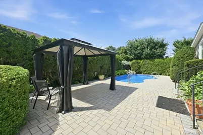672 Westbury Avenue, Westbury, NY 11590 - Photo 37