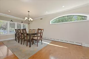 672 Westbury Ave, Westbury, NY 11590 - Photo 11