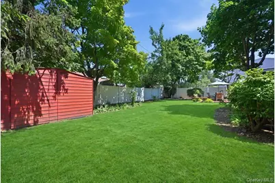 635 Whittier Street, Westbury, NY 11590 - Photo 17