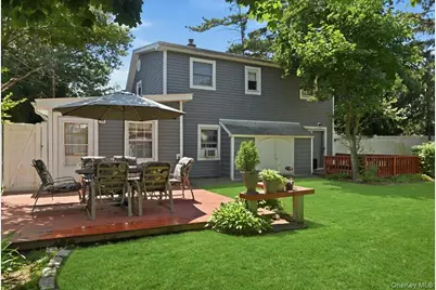 635 Whittier Street, Westbury, NY 11590 - Photo 19