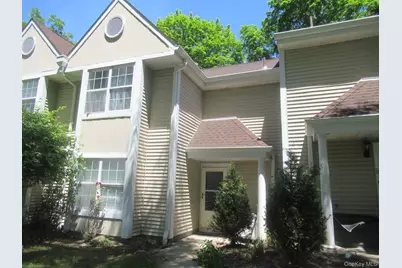 127 Creekside Circle, Spring Valley, NY 10977 - Photo 3