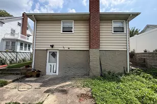 42-50 248th St, Little Neck, NY 11363 - Photo 11